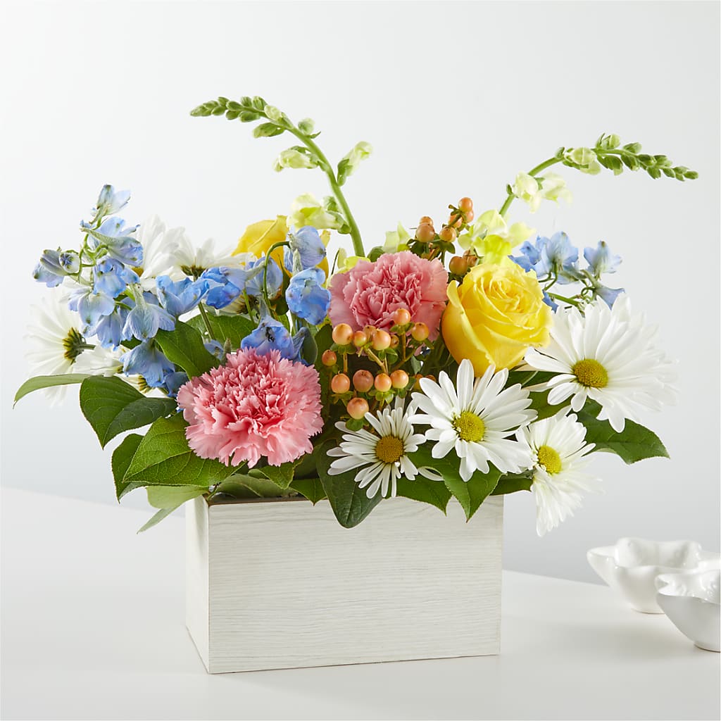Sun Salutation Box Bouquet – Buds N Bows, North Little Rock AR