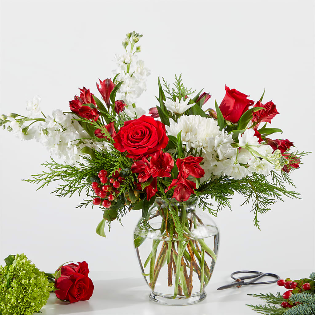 Merry Moment Bouquet – A Florist Original – Buds N Bows, North Little Rock AR