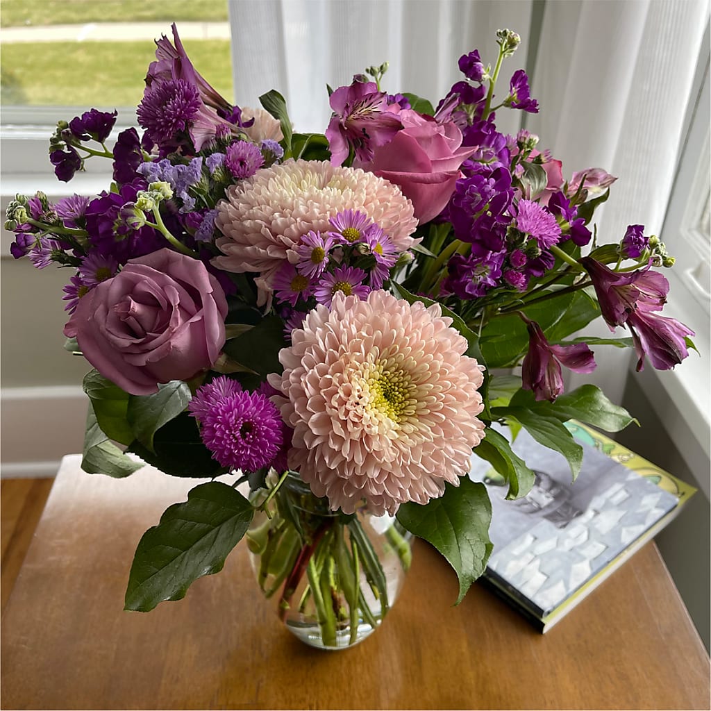 Ultraviolet Bouquet – Buds N Bows, North Little Rock AR