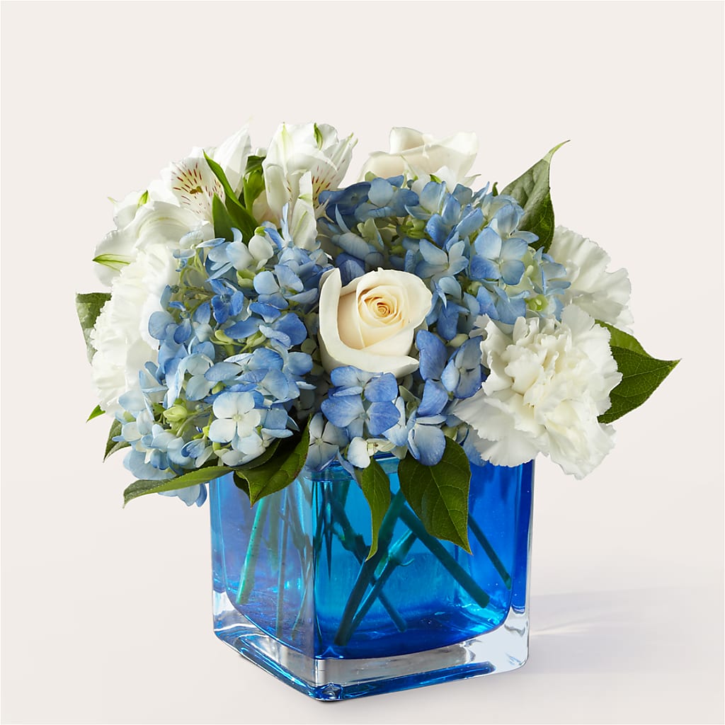 Soothing Waters Bouquet – Buds N Bows, North Little Rock AR
