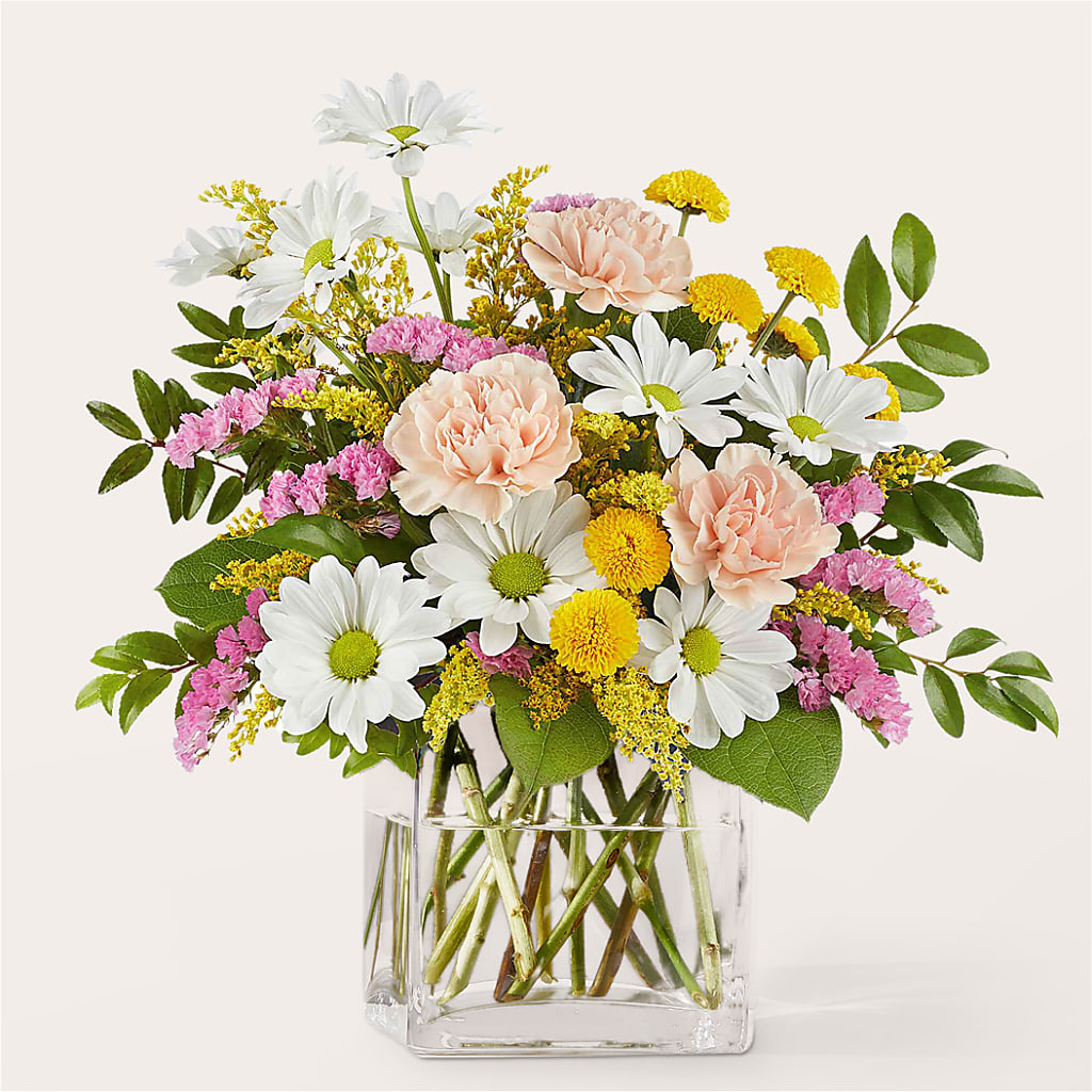 Country Cottage Bouquet – Buds N Bows, North Little Rock AR