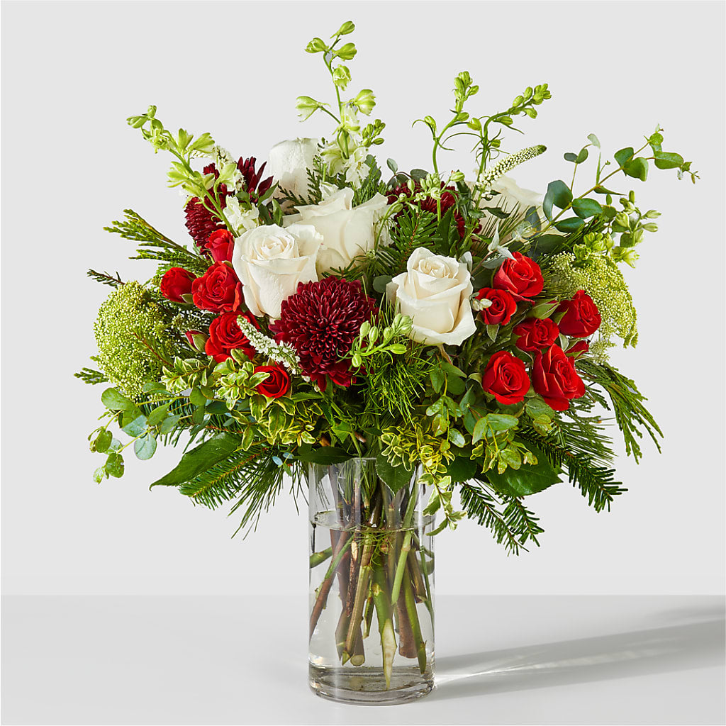 Favorite Traditions Bouquet – Buds N Bows, North Little Rock AR