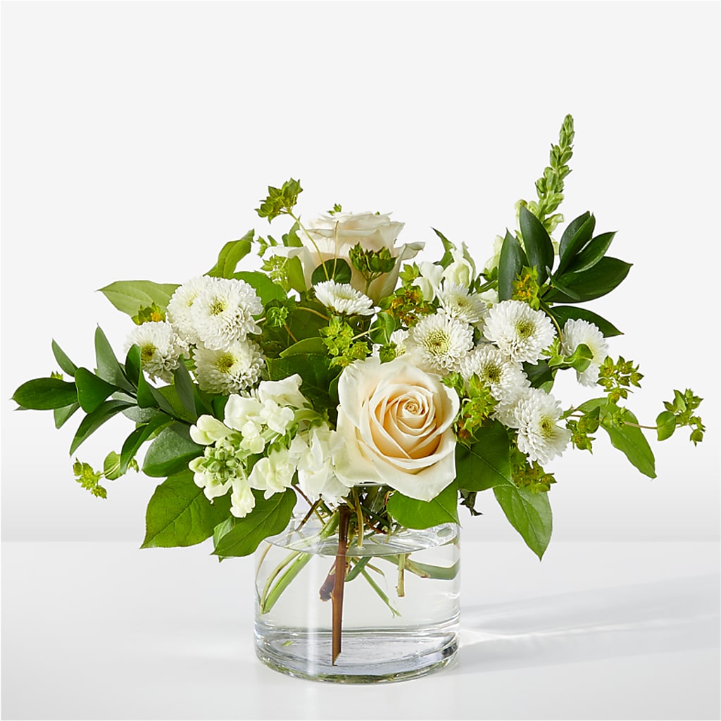 Hint of Vanilla Bouquet – Buds N Bows, North Little Rock AR