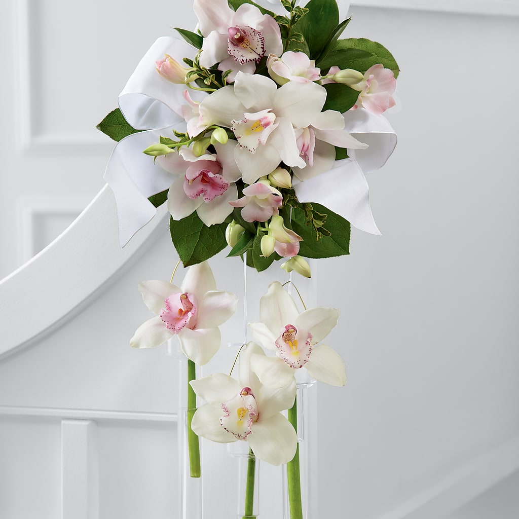 Perfect Entrance Pew Arrangement – Buds N Bows, North Little Rock AR