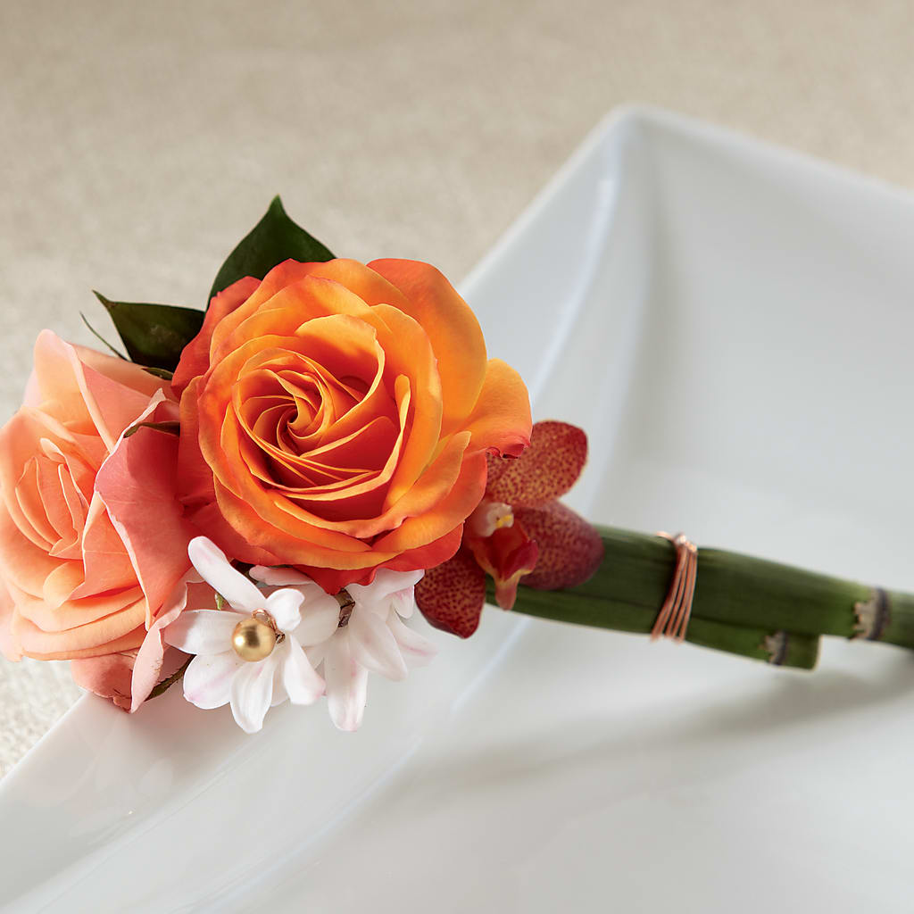 Sunset Dream Boutonniere – Buds N Bows, North Little Rock AR