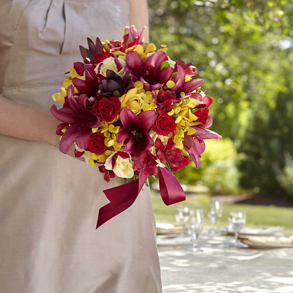 Sunningdale Bouquet – Buds N Bows, North Little Rock AR