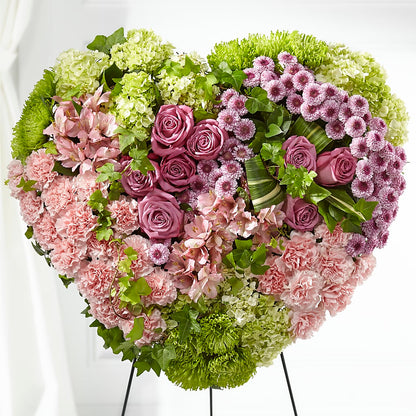 Heartwarming Standing Heart –  Buds N Bows, North Little Rock AR