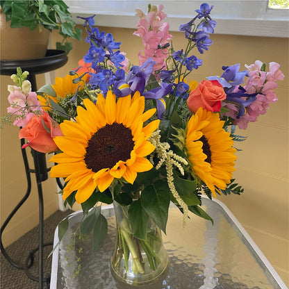 Rays of Life Bouquet –  Buds N Bows, North Little Rock AR