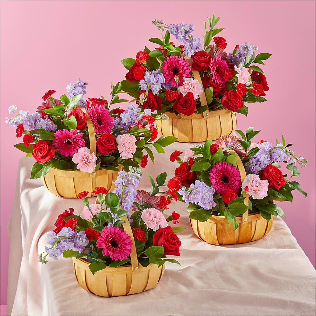 Pink Picnic Basket –  Buds N Bows, North Little Rock AR