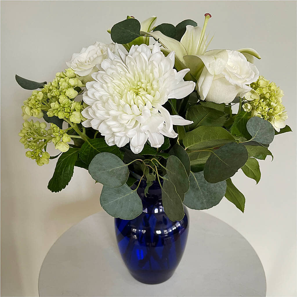 Snowy Dreams Bouquet –  Buds N Bows, North Little Rock AR