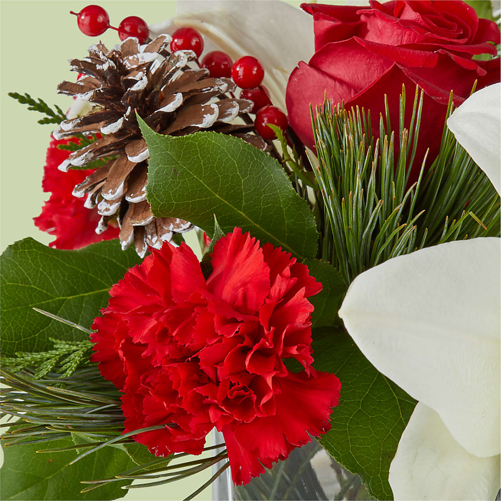 Glistening Icicles Bouquet –  Buds N Bows, North Little Rock AR